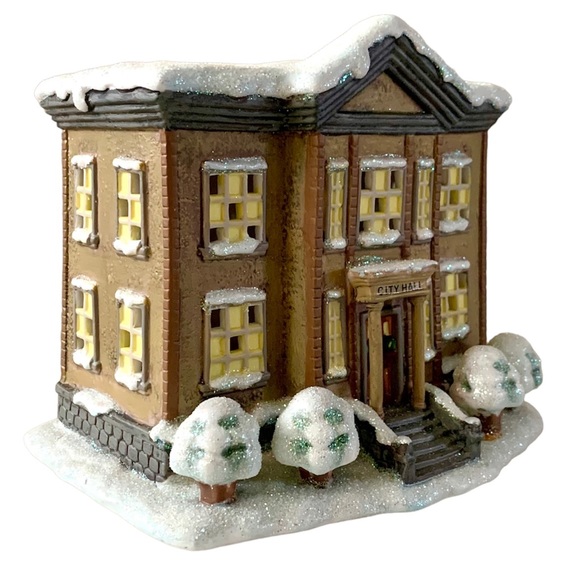 IT'S A WONDERFUL LIFE, CITY HALL, ILLUMINATED VILLAGE - Picture 4 of 12